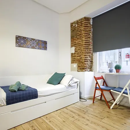 Intimo Estudio En Madrid, Centro, 2Pax, Wifi & Tv Exterior foto